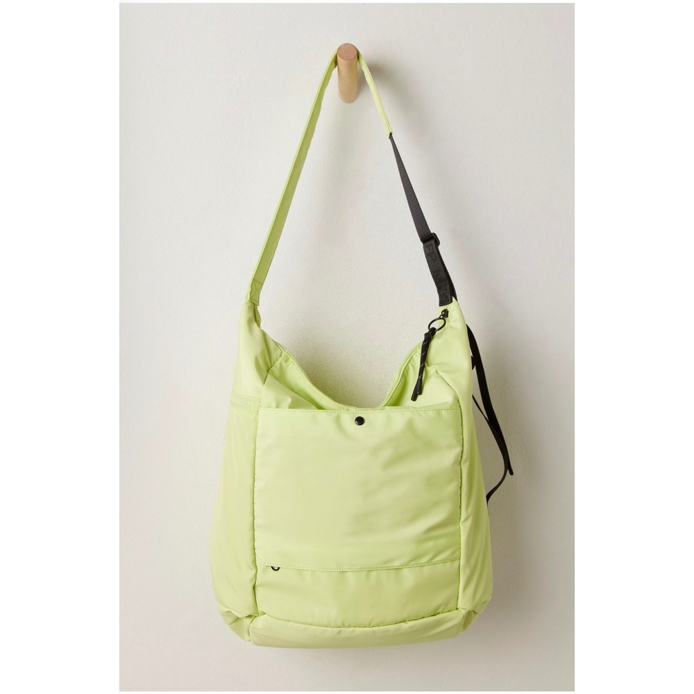 Free People Movement No Time Zones Carryall Tote Bag Cream Nylon Gym Travel - Picture 4 of 5
